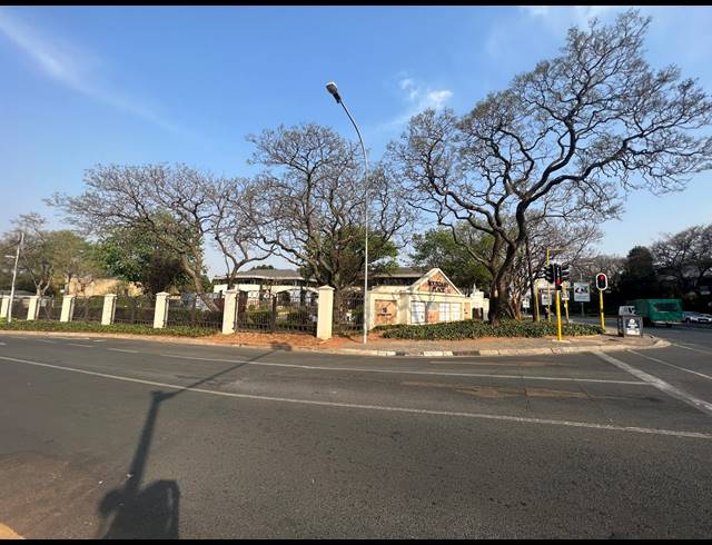 929M² RETAIL TO LET IN ILLOVO